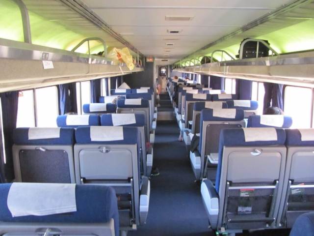 Die Sitze in der "Coach Class" in einem "Superliner".