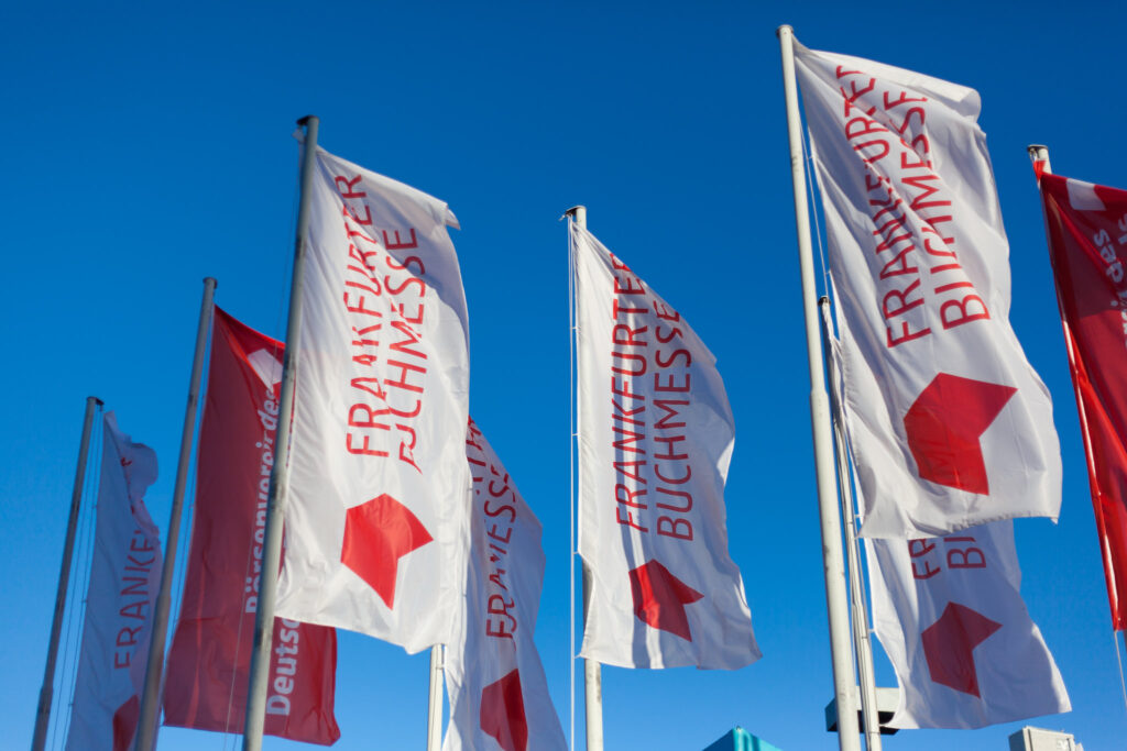 Flags in the wind at the book fair. Credit: tausend und eins, fotografie